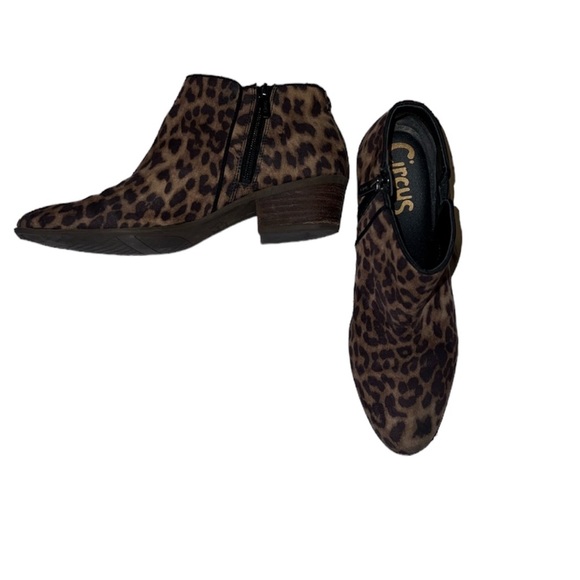 Circus by Sam Edelman animal print booties - Picture 2 of 4